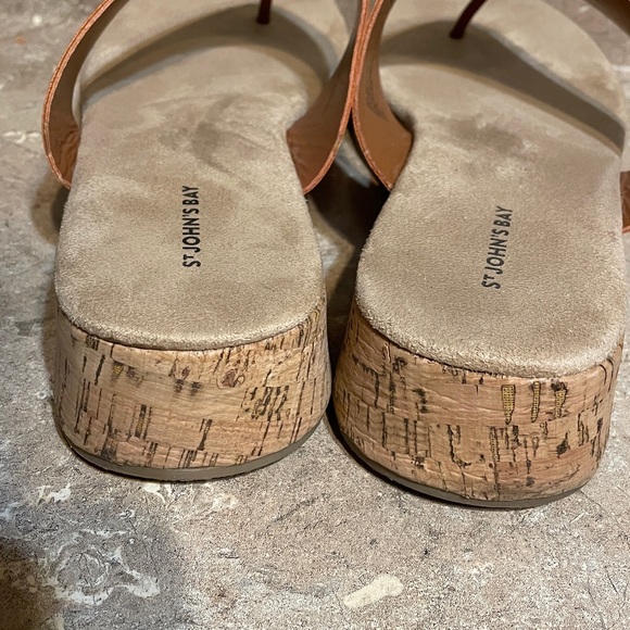 St. John's Bay  Size 10 Women's Brown and Tan Sandals - Picture 6 of 10